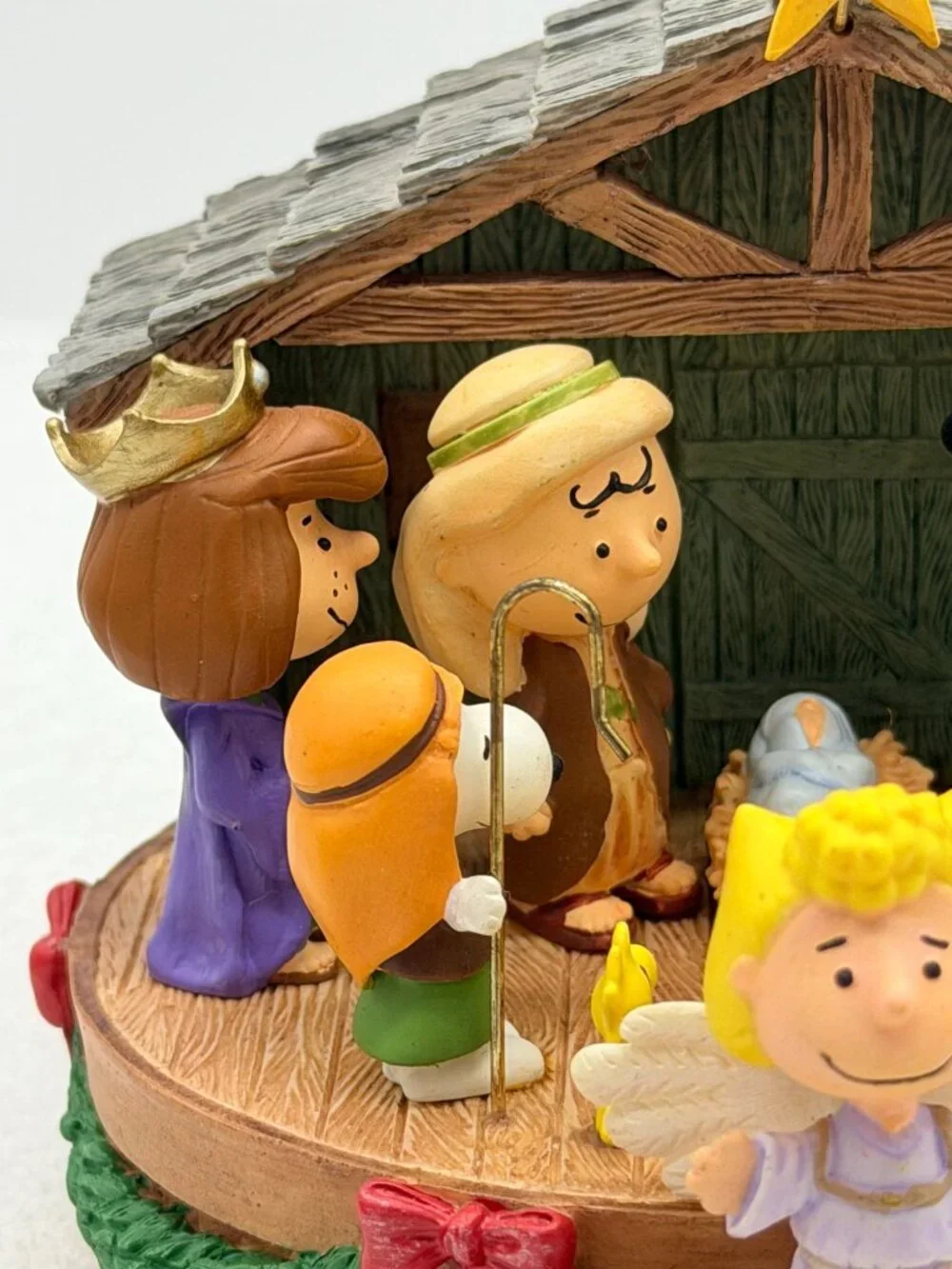 Hallmark Keepsake Magic Sound Christmas Nativity Decoration Peanuts Gang-AS IS